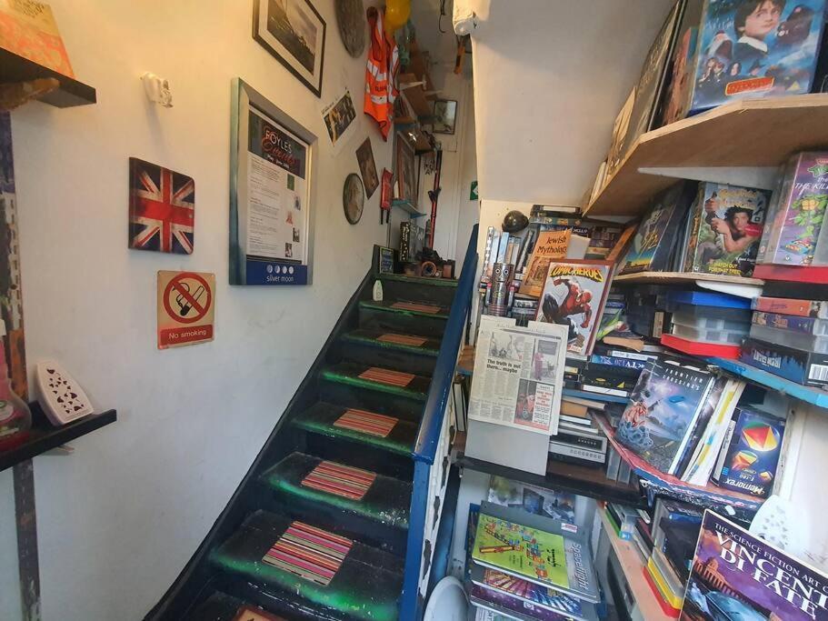 Cyber-Art Studio In Camden London Bagian luar foto